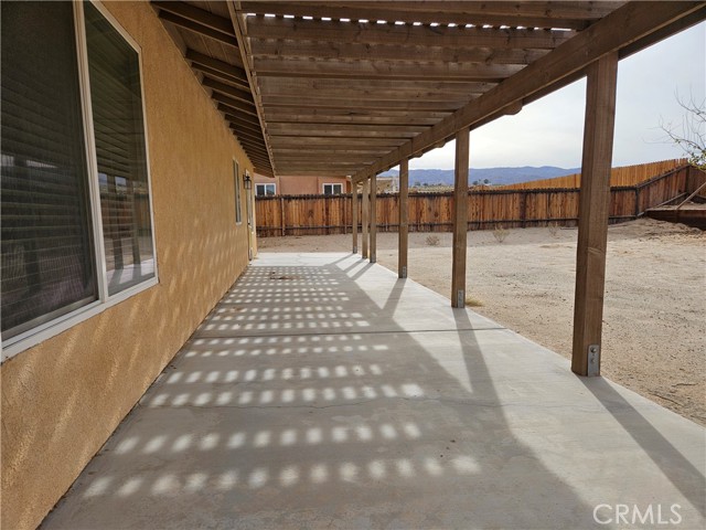 Detail Gallery Image 4 of 7 For 5154 Split Rock Avenue, Twentynine Palms,  CA 92277 - 3 Beds | 2 Baths