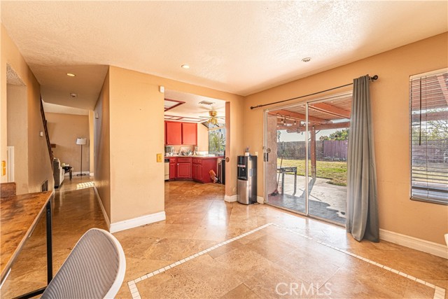 Detail Gallery Image 12 of 42 For 12261 Champlain St, Moreno Valley,  CA 92557 - 4 Beds | 2/1 Baths