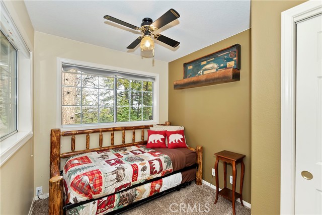 Detail Gallery Image 31 of 56 For 26400 Augusta Dr, Lake Arrowhead,  CA 92352 - 5 Beds | 2/1 Baths