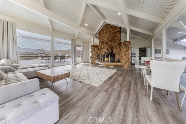 Detail Gallery Image 11 of 63 For 16822 Glenfall Ave, Palmdale,  CA 93591 - 4 Beds | 2 Baths