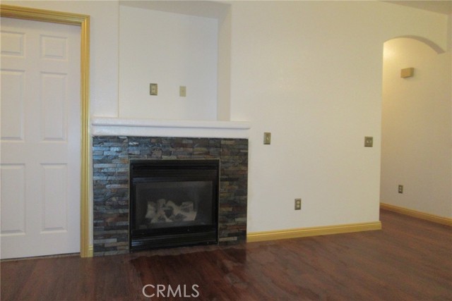 Detail Gallery Image 4 of 19 For 14028 Gale, Victorville,  CA 92394 - 4 Beds | 2 Baths