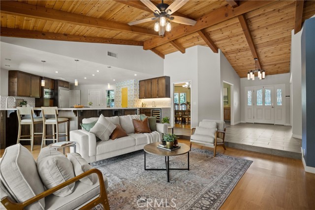 615 Crimson Court, Chico CA: https://media.crmls.org/medias/138cdd2d-4551-4f8c-8ff8-9220cadea14e.jpg