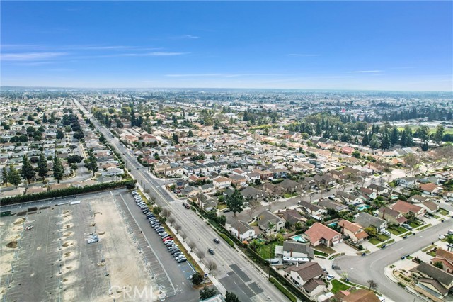 16603 Windward Avenue, Cerritos, California 90703, 3 Bedrooms Bedrooms, ,2 BathroomsBathrooms,Single Family Residence,For Sale,Windward,PW25026066