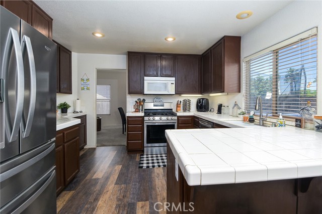 Detail Gallery Image 9 of 36 For 1065 Sycamore Ln, San Jacinto,  CA 92582 - 6 Beds | 3 Baths