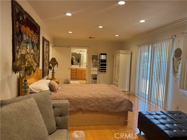 Detail Gallery Image 15 of 44 For 5092 Chimineas, Tarzana,  CA 91356 - 4 Beds | 2 Baths
