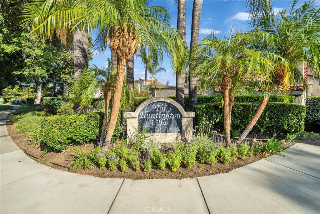 9764 Huntington Drive #A