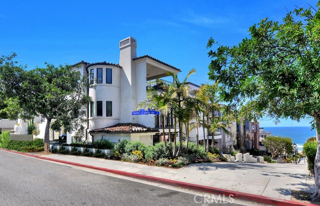 232 16th Street, Manhattan Beach, California 90266, 6 Bedrooms Bedrooms, ,3 BathroomsBathrooms,Residential,Sold,16th,SB22027027