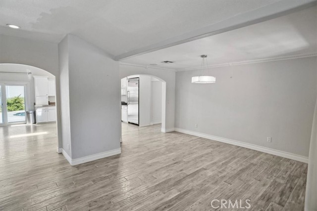Detail Gallery Image 8 of 30 For 32580 Willow Ln, Agua Dulce,  CA 91390 - 3 Beds | 2/1 Baths