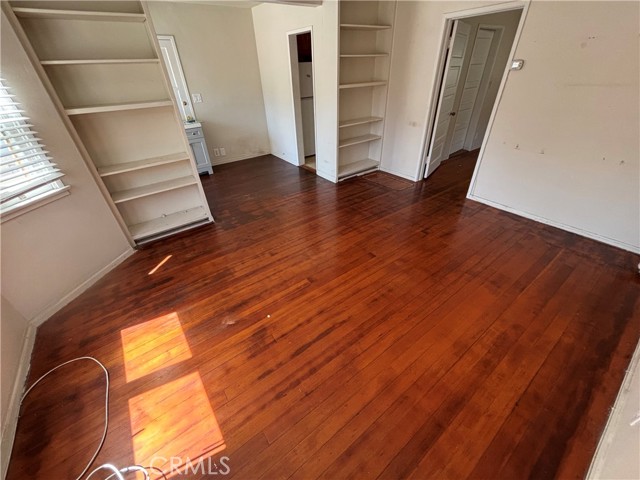 218 N Broadway, Redondo Beach CA: https://media.crmls.org/medias/1390b179-c49e-42af-9268-06e8ee625f2c.jpg