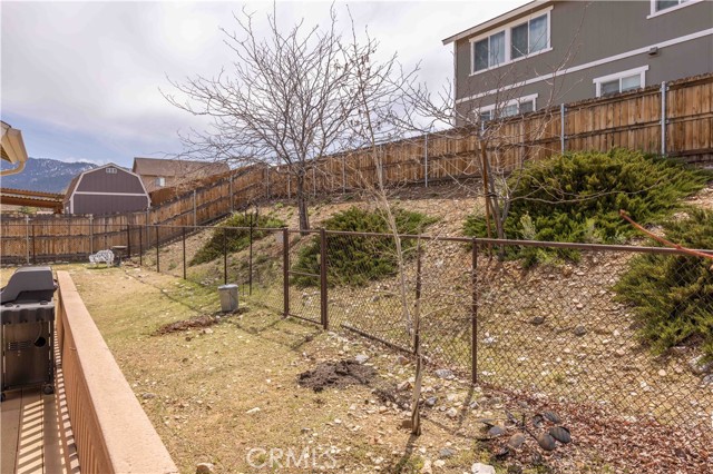 337 Pine Lane, Big Bear City CA: https://media.crmls.org/medias/1390cefe-e291-4b0a-a458-ddbf6aea6731.jpg