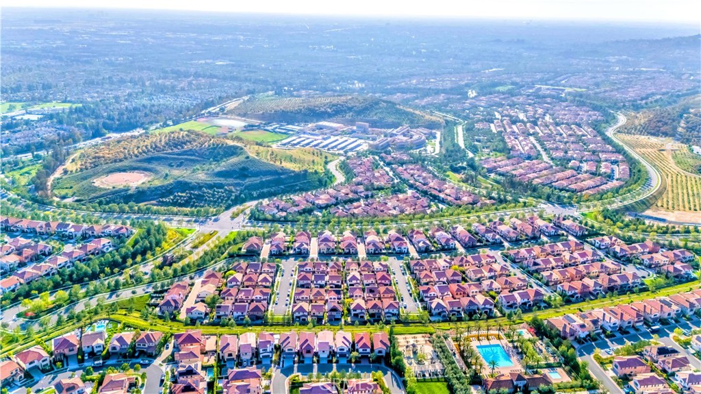 https://media.crmls.org/medias/1391c0c9-5afa-4bd6-b6cf-0e339fb07efa.jpg?preset=X-Large