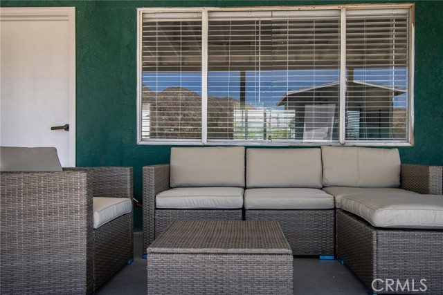 4574 Avenida Del Sol, Joshua Tree CA: https://media.crmls.org/medias/13920cae-93db-4614-9eee-e4423c039d07.jpg