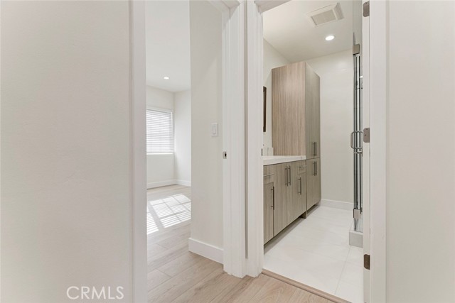 Detail Gallery Image 17 of 26 For 13327 Strathern St, North Hollywood,  CA 91605 - 3 Beds | 2 Baths