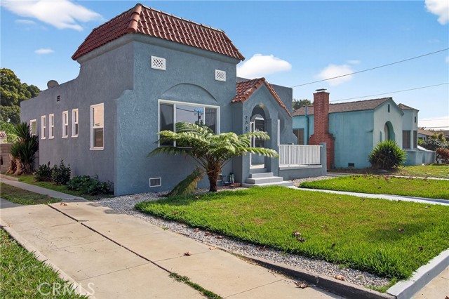 Detail Gallery Image 2 of 26 For 208 S Burris Ave, Compton,  CA 90221 - 3 Beds | 2 Baths