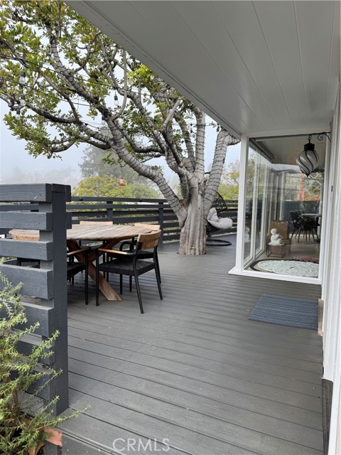 Detail Gallery Image 11 of 16 For 610 Muskingum Ave, Pacific Palisades,  CA 90272 - 2 Beds | 2 Baths