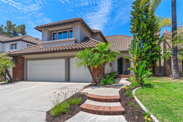 13 Mariposa, Rancho Santa Margarita CA: https://media.crmls.org/medias/1392b84a-404c-4e48-aad9-838a0a584071.jpg
