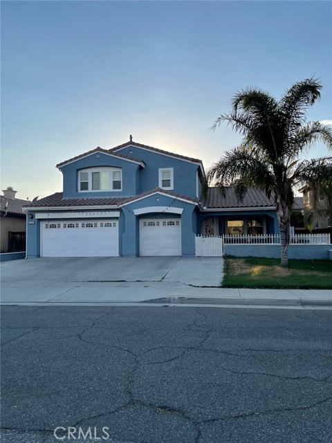 Detail Gallery Image 1 of 10 For 606 Reeves, San Jacinto,  CA 92582 - 4 Beds | 3 Baths