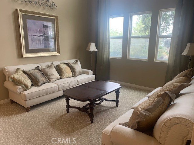 Detail Gallery Image 10 of 48 For 17130 Silver Moon Ct, Riverside,  CA 92503 - 3 Beds | 3/1 Baths