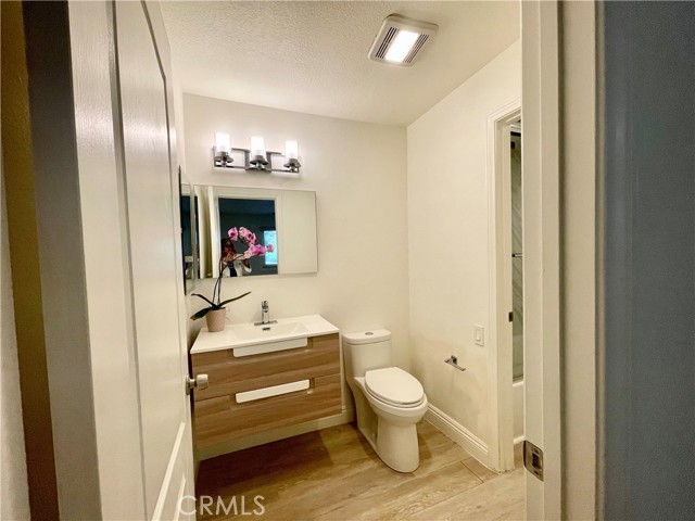352 Y Place, Laguna Beach CA: https://media.crmls.org/medias/13939902-5b79-40e4-afba-8a41b982c5e9.jpg
