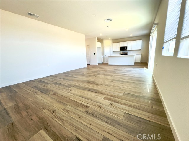 4186 Clary Court, Merced CA: https://media.crmls.org/medias/1393c7c9-b2da-4ddb-ba76-c9f6b621db85.jpg