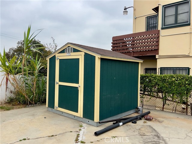 1830 Roosevelt Avenue, Los Angeles, California 90006, 3 Bedrooms Bedrooms, ,1 BathroomBathrooms,Single Family Residence,For Sale,Roosevelt,DW24113842