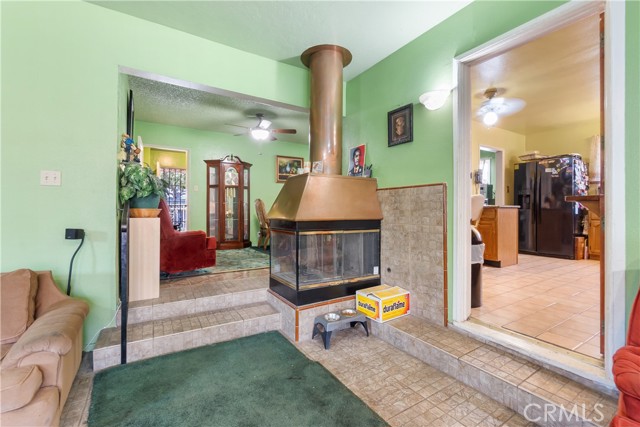 11028 Spinning Avenue, Inglewood CA: https://media.crmls.org/medias/1393d5c4-d013-4b8f-a561-f8e8661817a5.jpg
