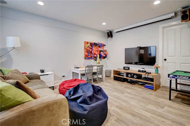 763 29th Street, Manhattan Beach, California 90266, 5 Bedrooms Bedrooms, ,5 BathroomsBathrooms,Residential,Sold,29th,SB22085465