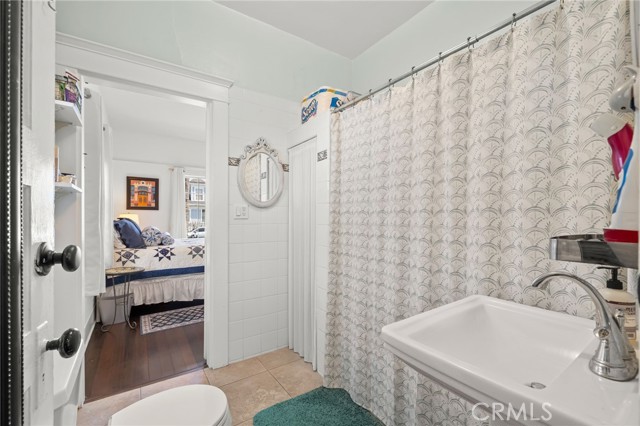 373 W Santa Cruz Street, San Pedro CA: https://media.crmls.org/medias/13960cc4-a2e5-40e5-bb73-e72f7deb482b.jpg