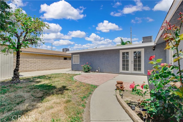26363 Hemet Street, Hemet CA: https://media.crmls.org/medias/1396136f-1b81-49c2-ab2f-357fdf03a9a2.jpg