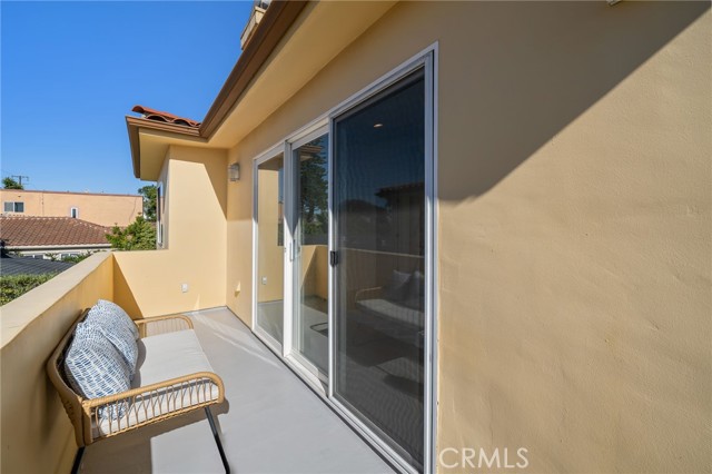 Detail Gallery Image 25 of 60 For 204 N Prospect #B,  Redondo Beach,  CA 90277 - 4 Beds | 3 Baths