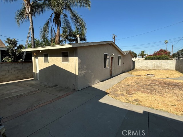 1035 Orange Avenue, Azusa, California 91702, 3 Bedrooms Bedrooms, ,1 BathroomBathrooms,Single Family Residence,For Sale,Orange,OC24155226