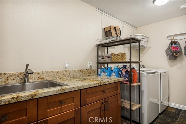 Detail Gallery Image 28 of 31 For 30964 Summit Dr, Running Springs,  CA 92382 - 3 Beds | 2/1 Baths