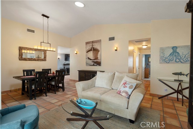 Detail Gallery Image 11 of 43 For 2537 Fulton, La Verne,  CA 91750 - 3 Beds | 2 Baths