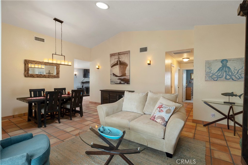 MLS #CV25268105 image #10