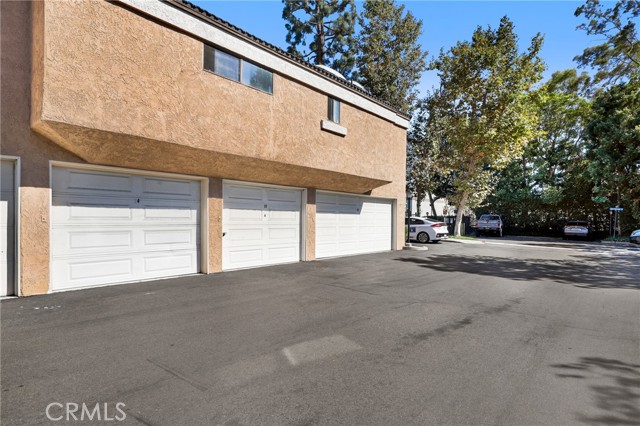 16962 Westwood Lane, Huntington Beach CA: https://media.crmls.org/medias/13979b5f-ebc0-406c-9bb5-a5a63a21b644.jpg
