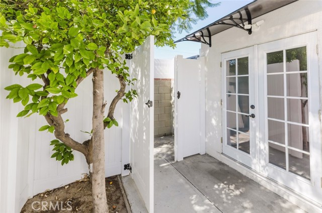 Detail Gallery Image 2 of 19 For 8407 Terhune, Sun Valley,  CA 91352 - 1 Beds | 1 Baths