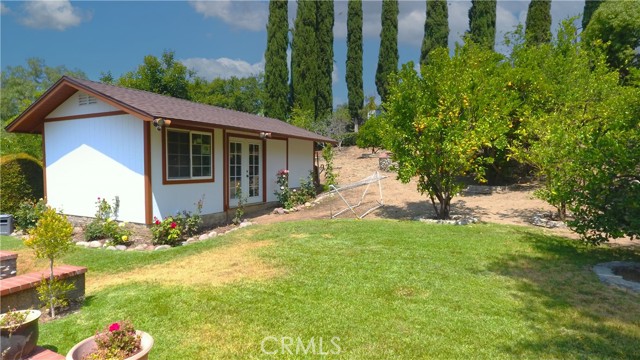 2509 Euclid E, Upland CA: https://media.crmls.org/medias/1398344f-d21b-48d1-9ddd-9d203b03a3cc.jpg