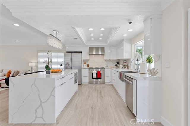 2160 S Hammatt, Anaheim CA: https://media.crmls.org/medias/13986d63-c5c4-4bd8-8219-87544831d5e6.jpg