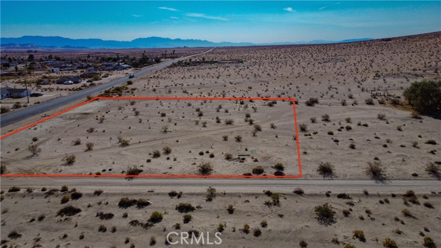 Detail Gallery Image 4 of 6 For 782 Amboy Rd, Twentynine Palms,  CA 92277 - – Beds | – Baths