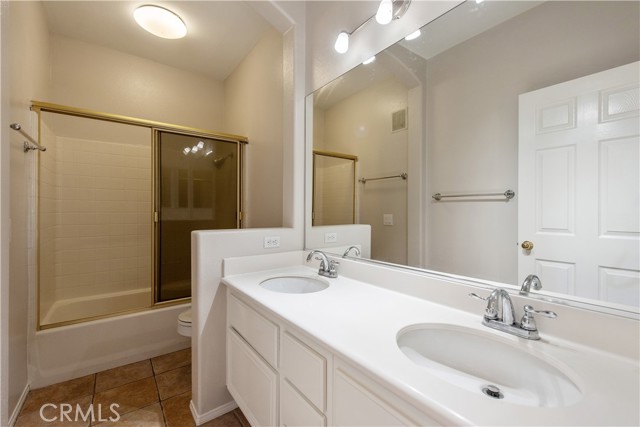 Detail Gallery Image 18 of 42 For 9 Mineral King, Irvine,  CA 92602 - 4 Beds | 2/1 Baths