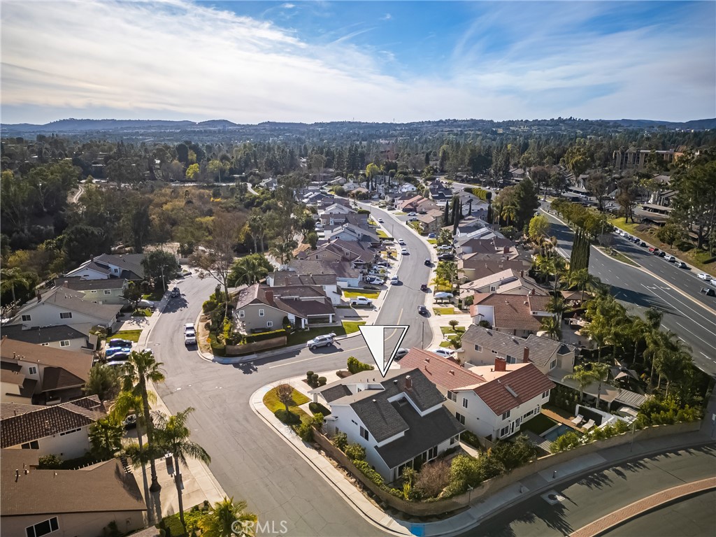 https://media.crmls.org/medias/139a294c-09d0-43c8-b1e1-3f04c47efd1b.jpg?preset=X-Large