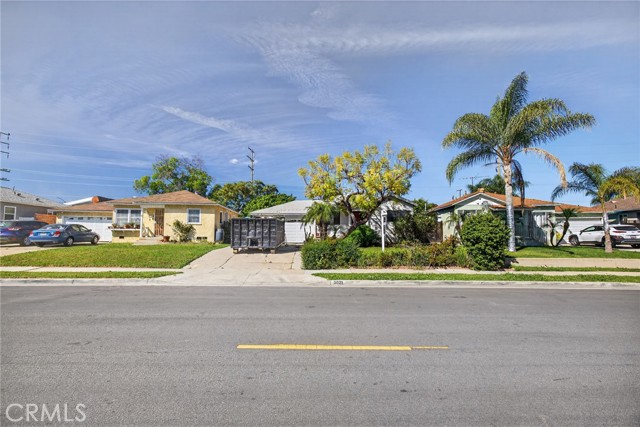 Detail Gallery Image 9 of 49 For 5021 Brayton, Long Beach,  CA 90807 - 5 Beds | 2 Baths