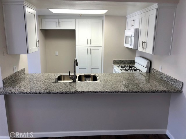 14082 Edwards Street, Westminster CA: https://media.crmls.org/medias/139afbb6-32a5-451e-a6ab-bb1eb4e930fc.jpg
