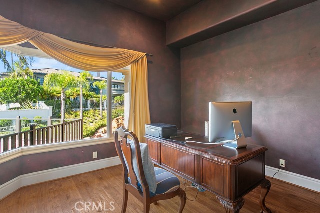 5 Ebony Glade, Laguna Niguel CA: https://media.crmls.org/medias/139b1904-fc25-477c-a4dc-1354d5001619.jpg