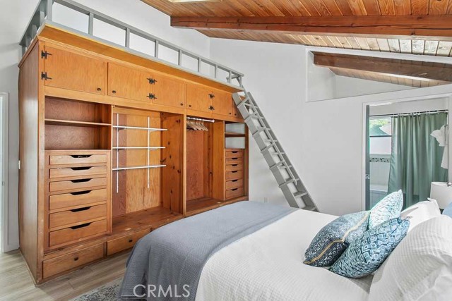 Detail Gallery Image 16 of 34 For 27535 Pacific Coast, Malibu,  CA 90265 - 4 Beds | 4 Baths