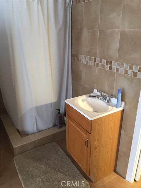 Image 22 of 24 For 1030 Bradbourne Avenue 31