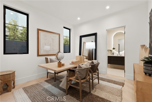 Detail Gallery Image 22 of 43 For 4211 Agnes Ave, Studio City,  CA 91604 - 4 Beds | 4/1 Baths