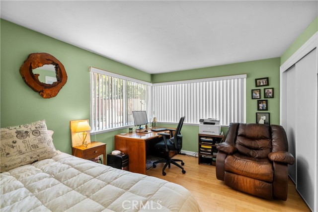 565 Martinique Place, Thousand Oaks CA: https://media.crmls.org/medias/139db171-0e81-4fd3-9daa-0bf48c2d11f5.jpg