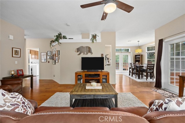 Detail Gallery Image 12 of 33 For 2105 Zermatt Dr, –,  CA 93222 - 2 Beds | 2 Baths
