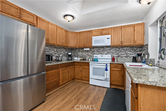 26095 Fairlane Drive, Menifee CA: https://media.crmls.org/medias/139ecb63-3420-46c2-8445-15e3fcf9b2ee.jpg